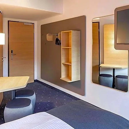 Hotel Augsburg-nord 3*